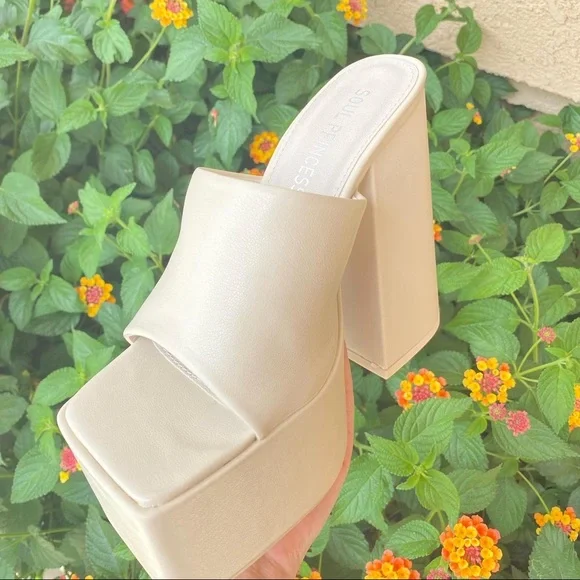 Chunky High Heel Sandal - Picture 3 of 3